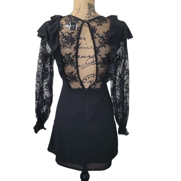 Princess Polly Sorcerer's Apprentice dress, size 2, lace sleeves, deep low cut v - Picture 3 of 4